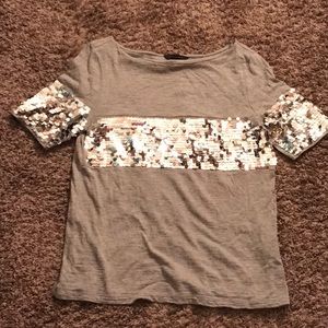Banana republic sequin stripe grey tee shirt